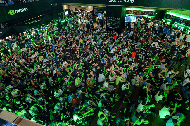 crowdshot