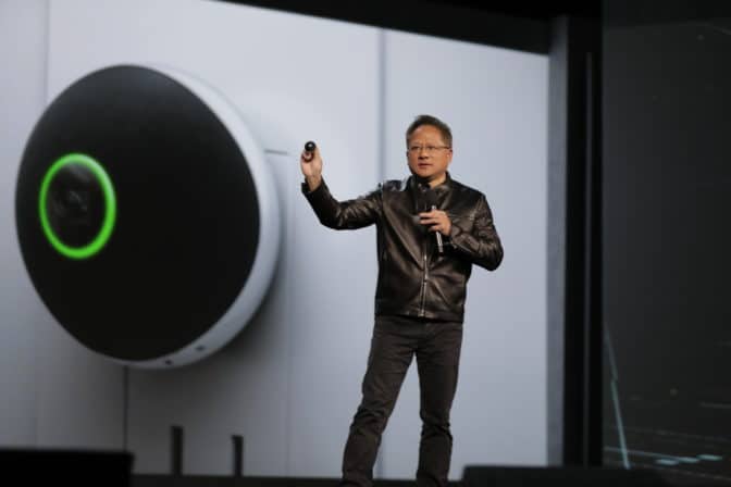 「NVIDIA Spot」を発表する NVIDIA CEO のジェンスン・フアンの写真