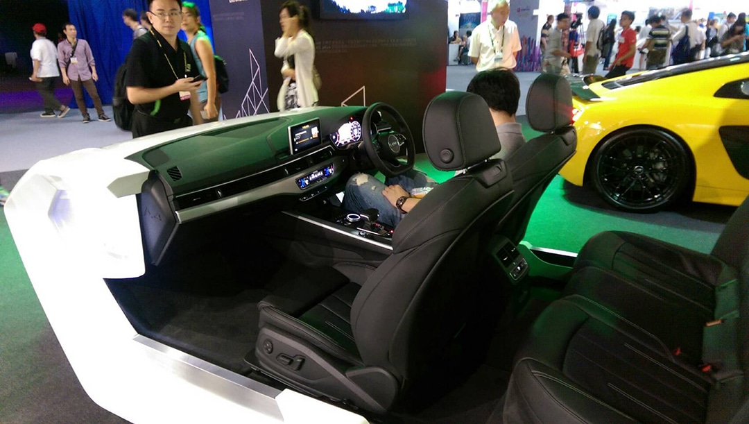 奥迪 A4 轿车搭载采用 NVIDIA  Tegra 片上系统的虚拟仪表盘。