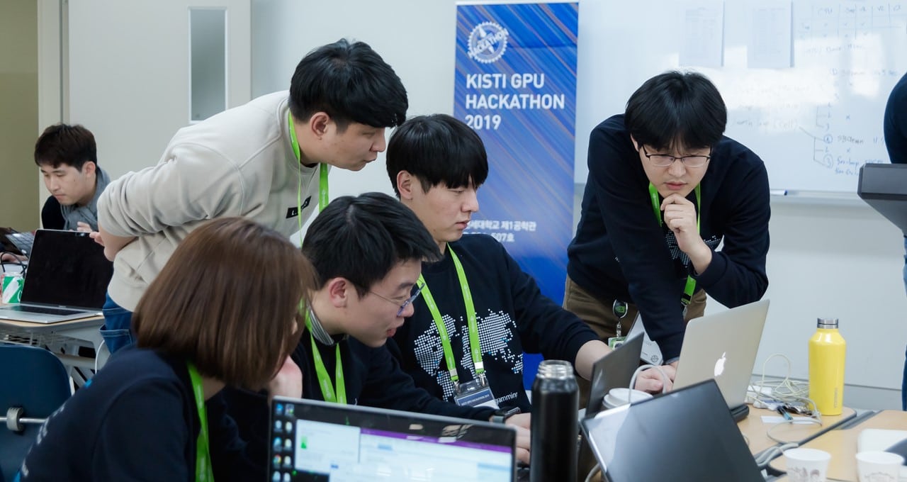 Group of people at KISTI GPU Hackathon