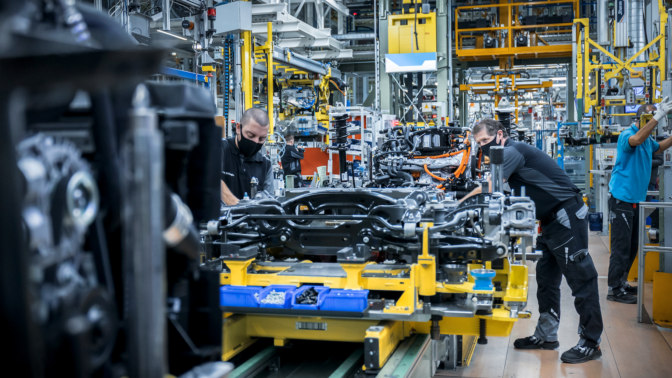 Mercedes-Benz Bangun Pabrik Dengan Omniverse