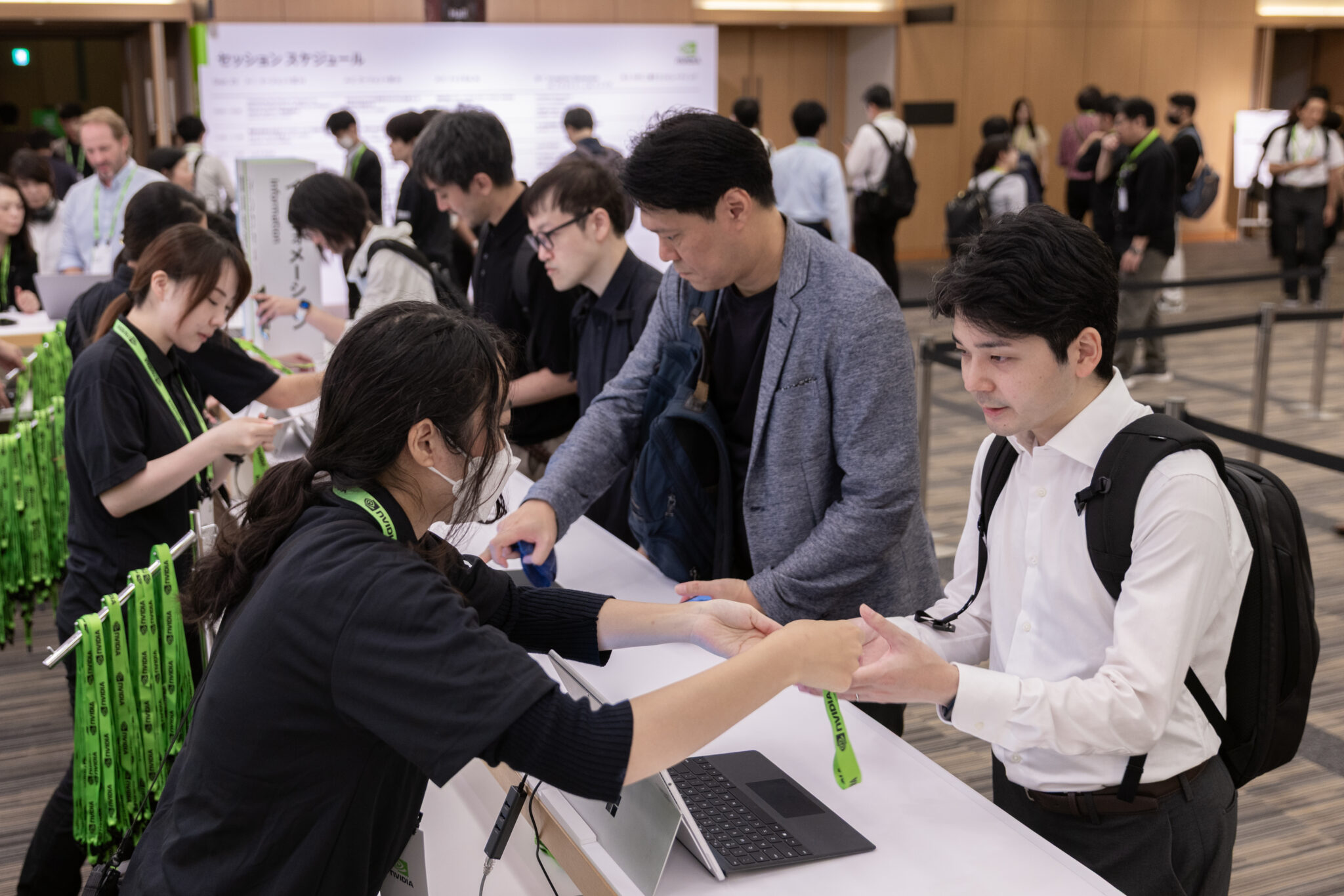 Attendees check in at NVIDIA AI Day Tokyo.